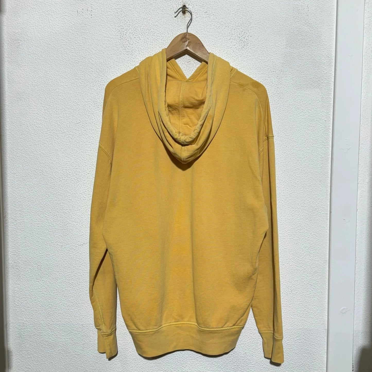 Yellow Levi’s Hoodie Plain - Large