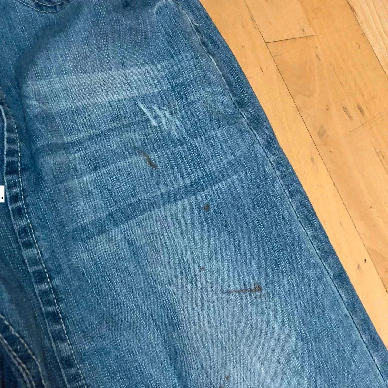 Vintage 90s Baggy Embroidered Jeans - 36W