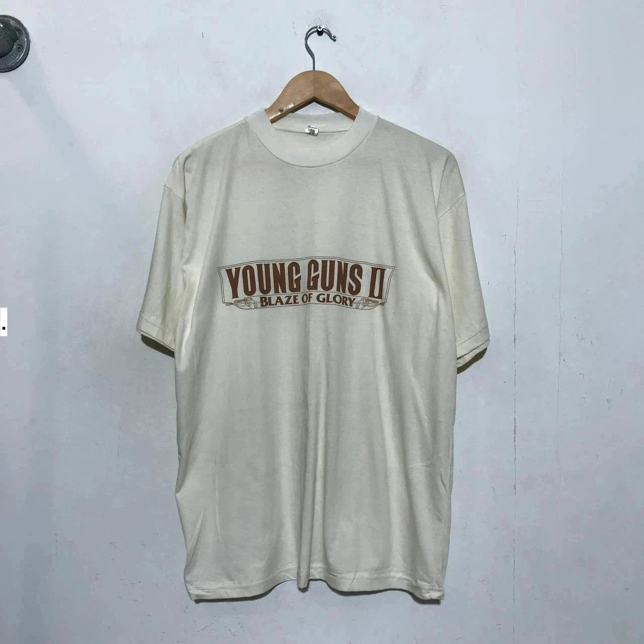 Deadstock Vintage 1990 Cream Young Guns 2 Movie Promo T Shirt - XL