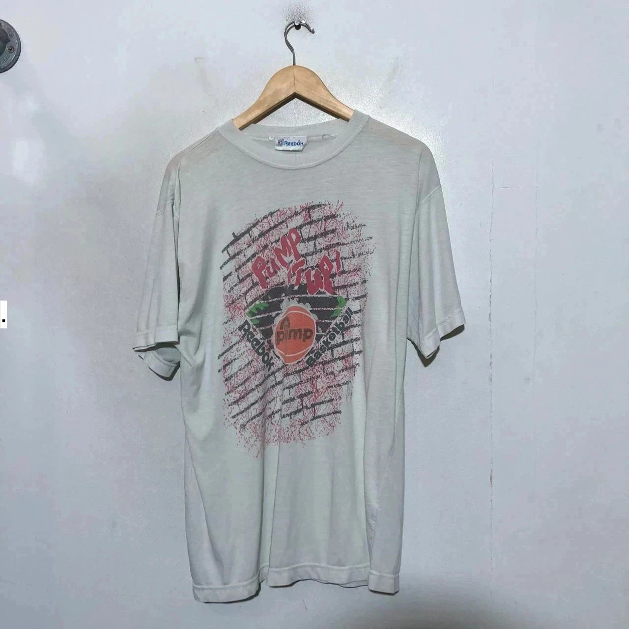 Vintage 80s White Reebok “The Pump” Trainer Graphic Print T Shirt Large