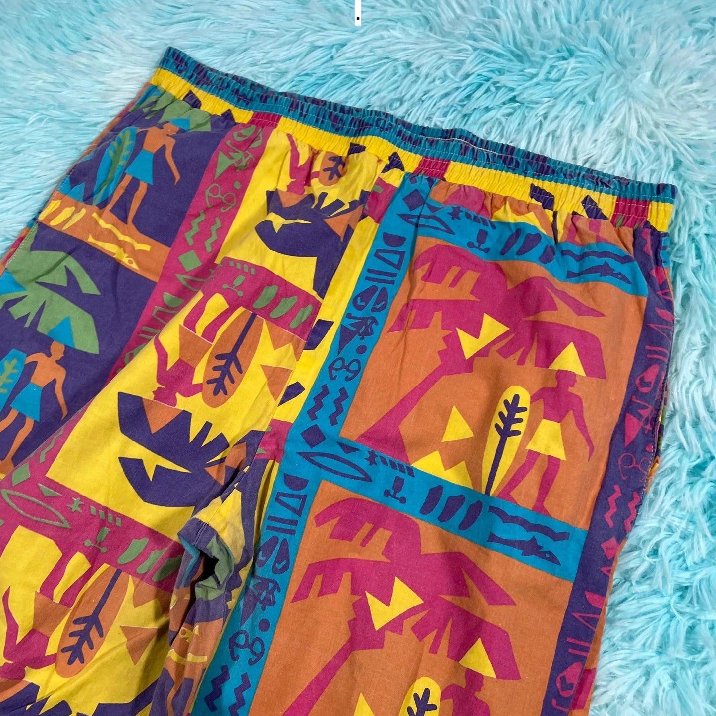 Vintage 90s Funky Pattern Shorts - Size 12
