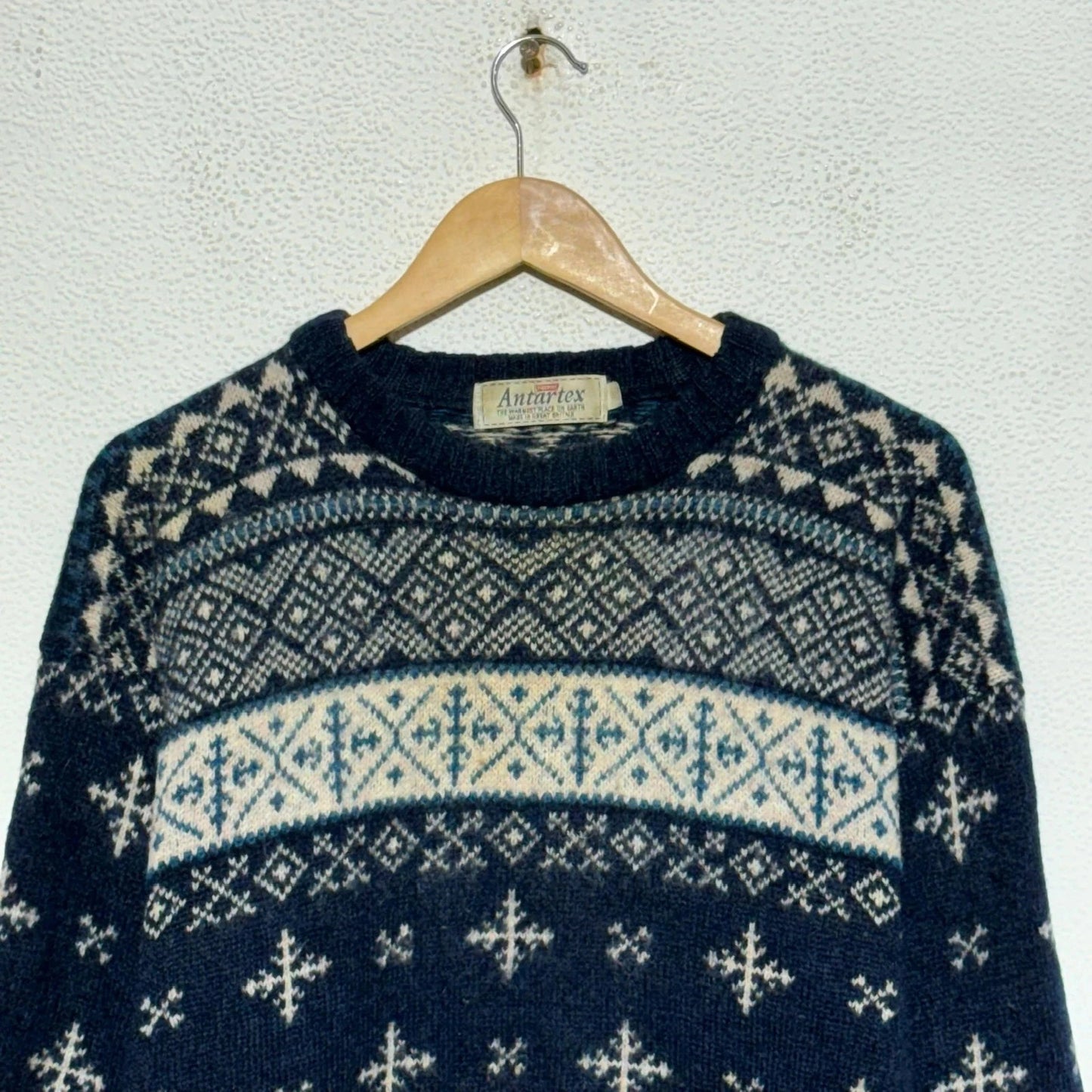 Vintage 90s Navy Nordic Patterned Knitted Jumper - Medium