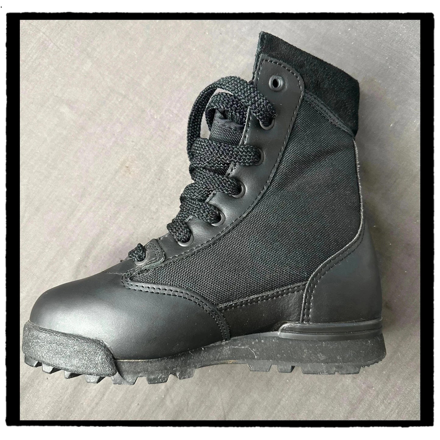 Vintage 90s Original Black Hi-Tec Magnum Workwear Boots Steelcap - UK2