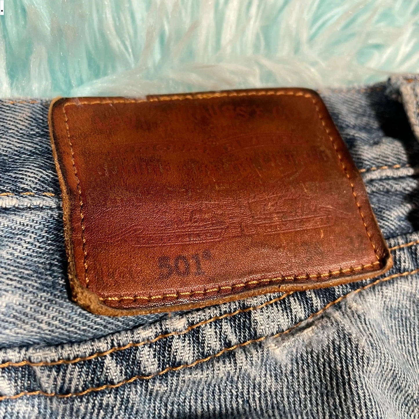 Blue Levi’s 501 Jeans Straight leg - 34W 32L