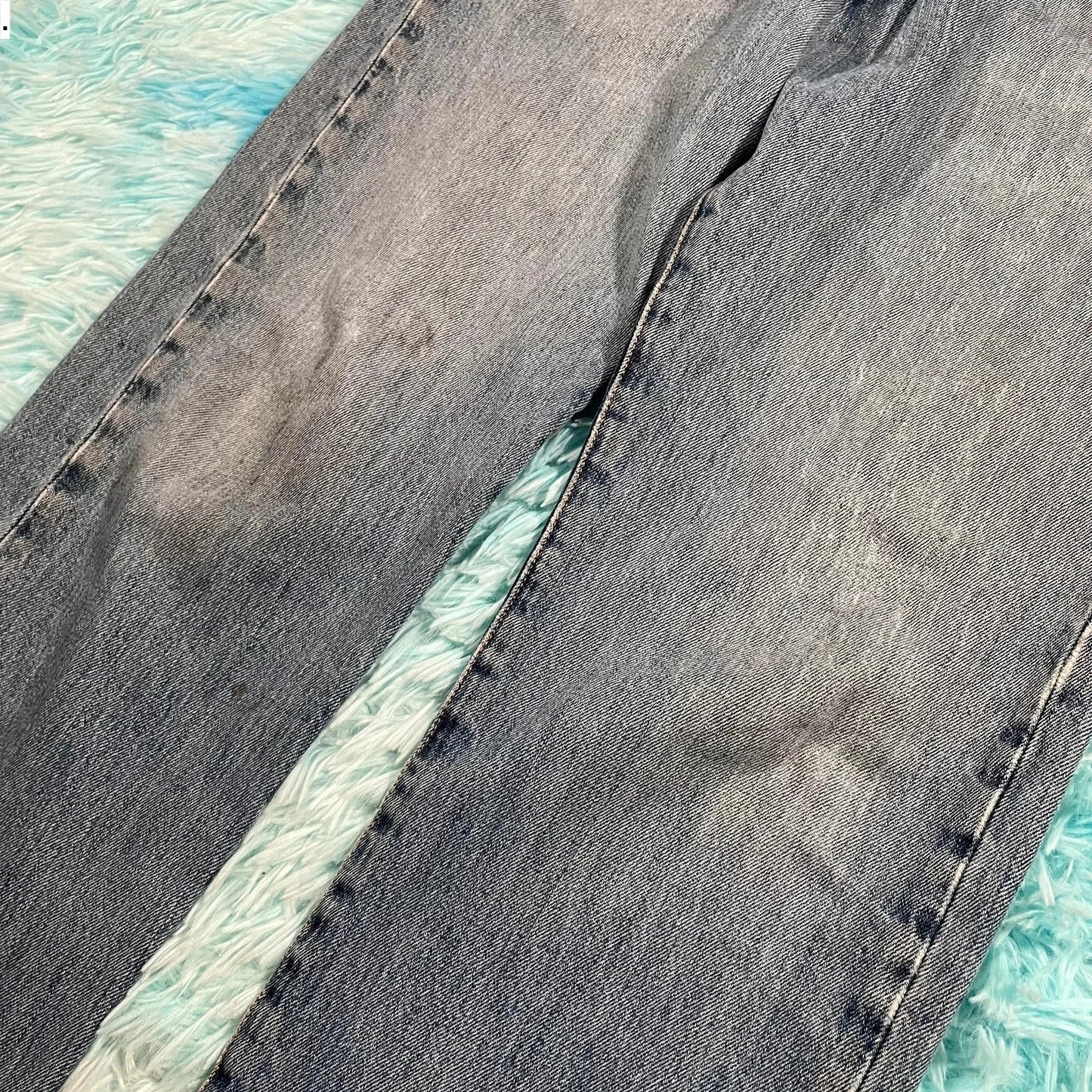 Blue Levi’s 501 Jeans Straight leg - 34W 32L