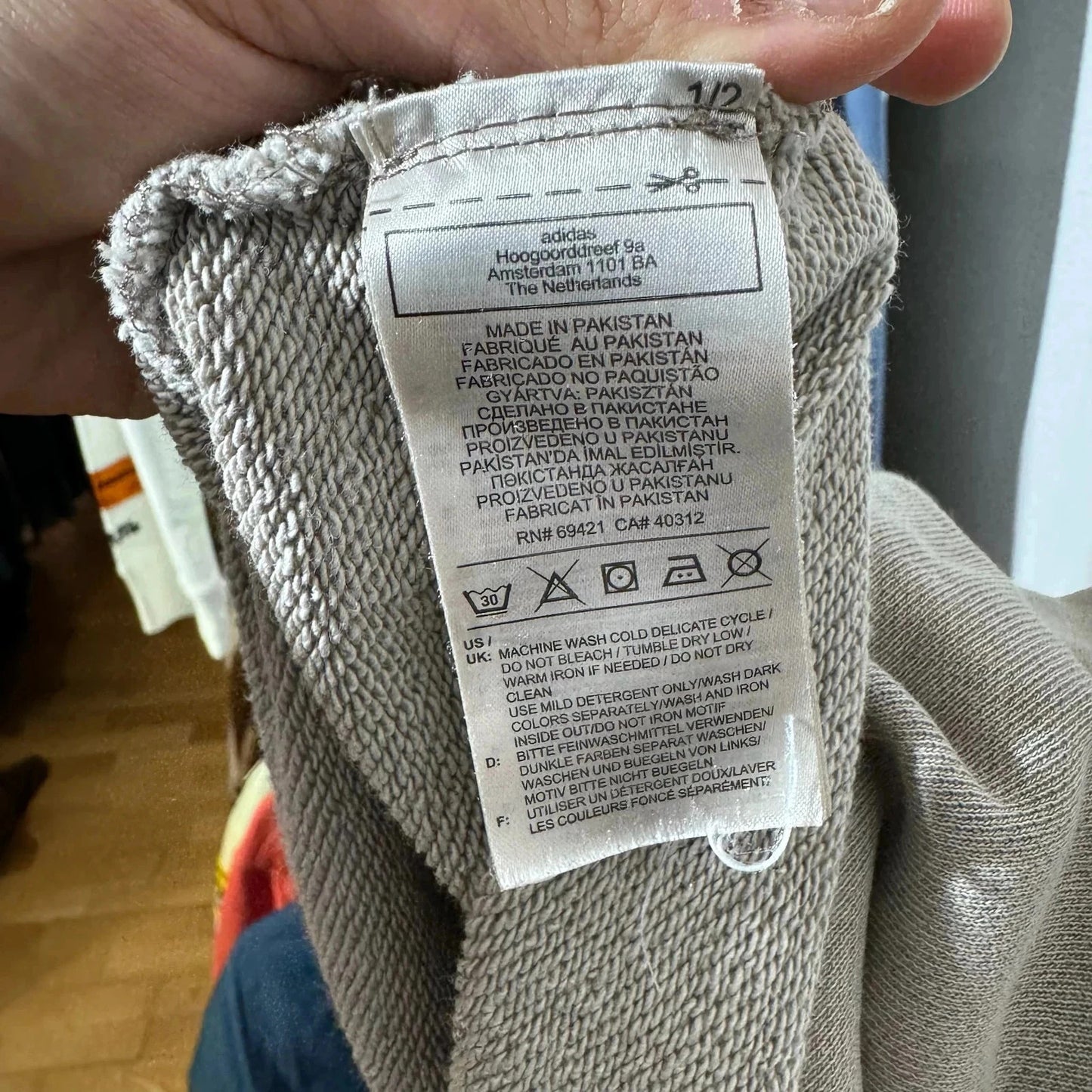 Light Grey Reebok 1/4 Zip Sweatshirt- Large