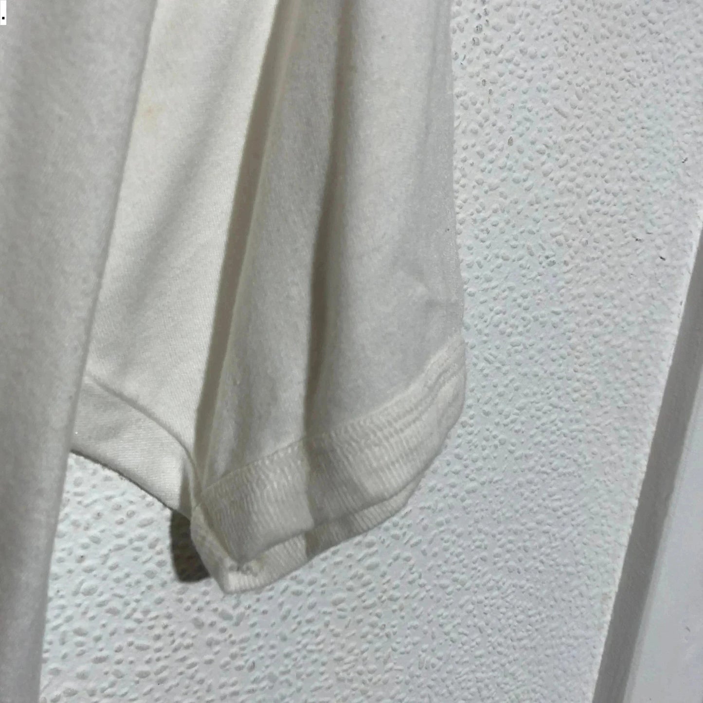 True Vintage 1989 The British Club Bahrain T Shirt - Large