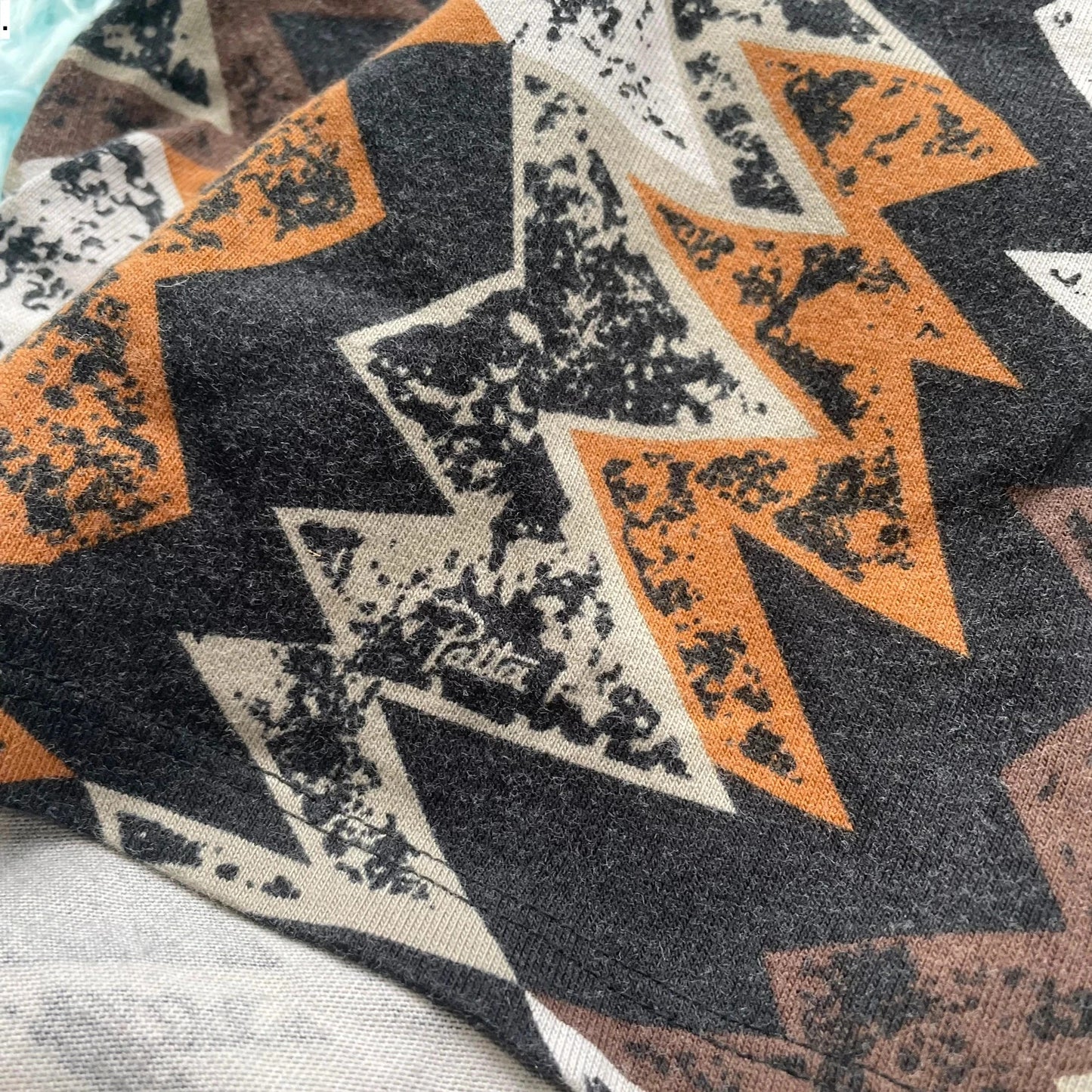 Black & Orange Patta x Jordan T Shirt Barcelona Print - Small