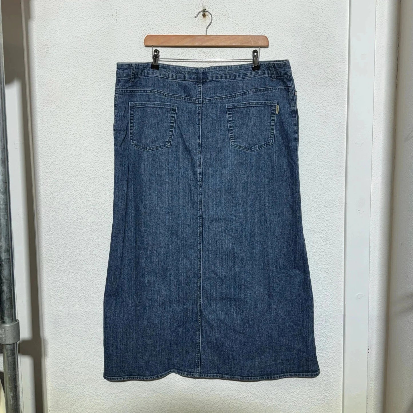 Vintage 00s Blue Denim Skirt Embroidered - Size 20