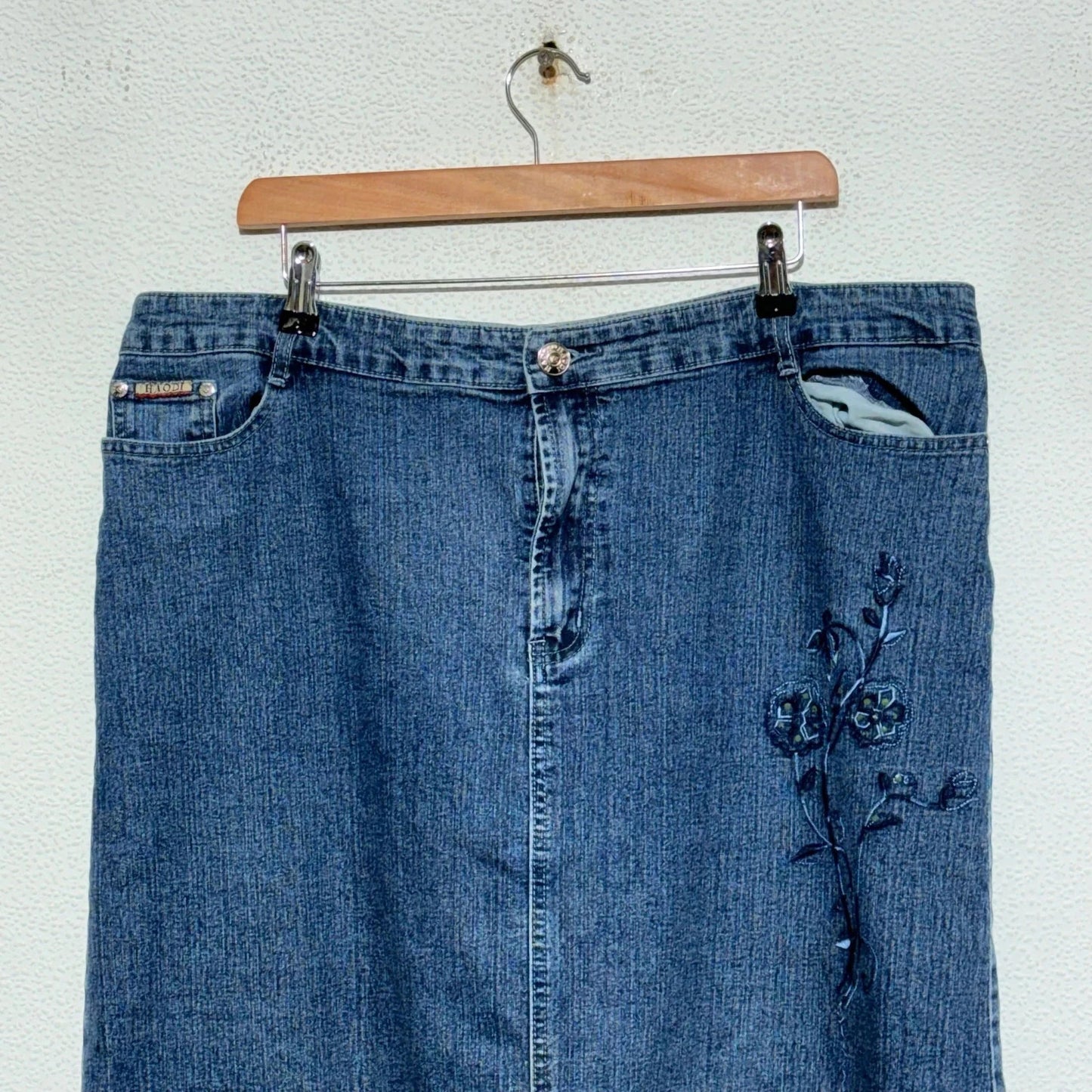 Vintage 00s Blue Denim Skirt Embroidered - Size 20