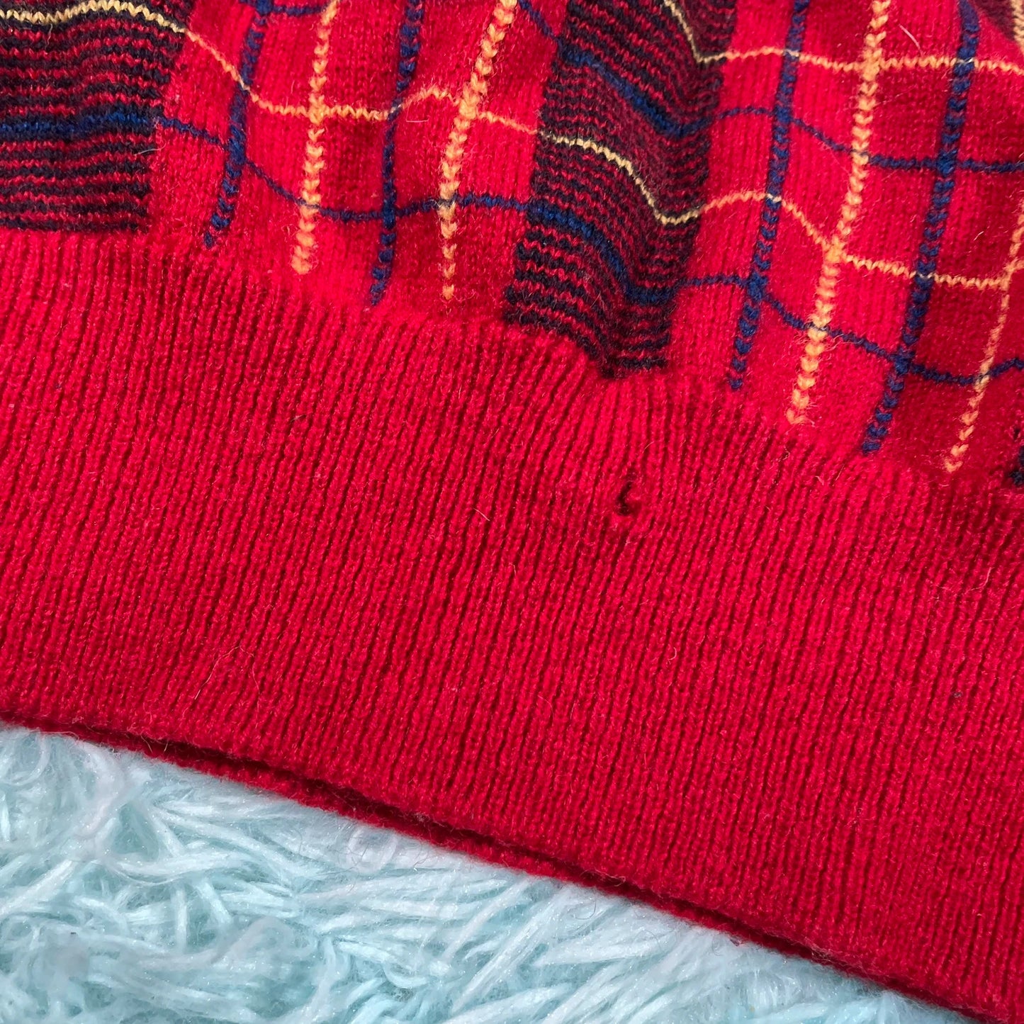 Vintage 90s Red Pringle Golf Tartan Jumper - M