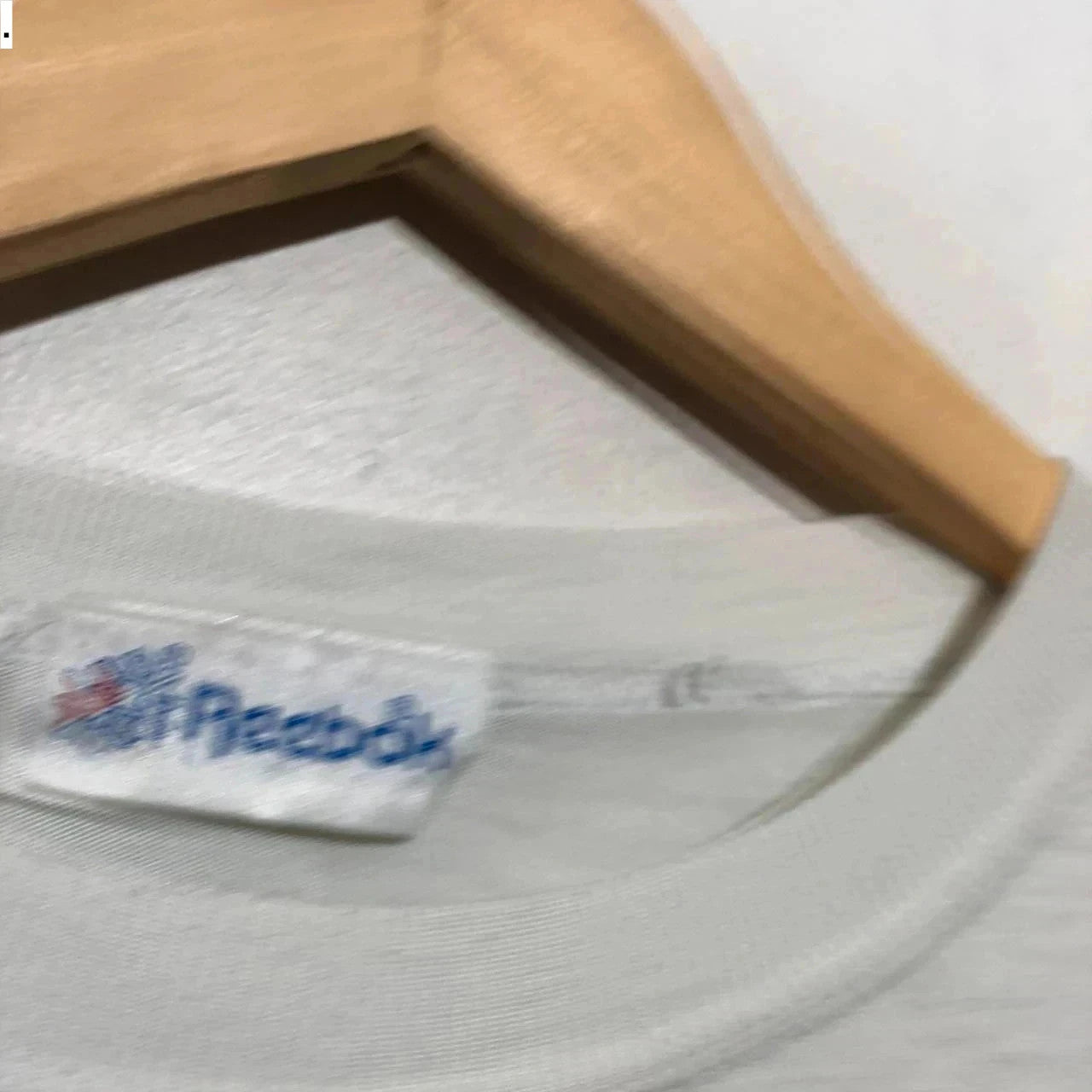 Vintage 80s White Reebok “The Pump” Trainer Graphic Print T Shirt - Large