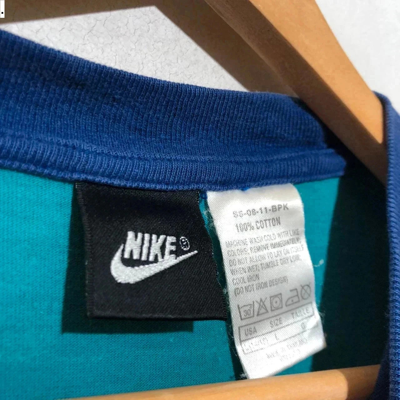 Rare Vintage 90s Blue Nike Graphic Print T Shirt - Medium