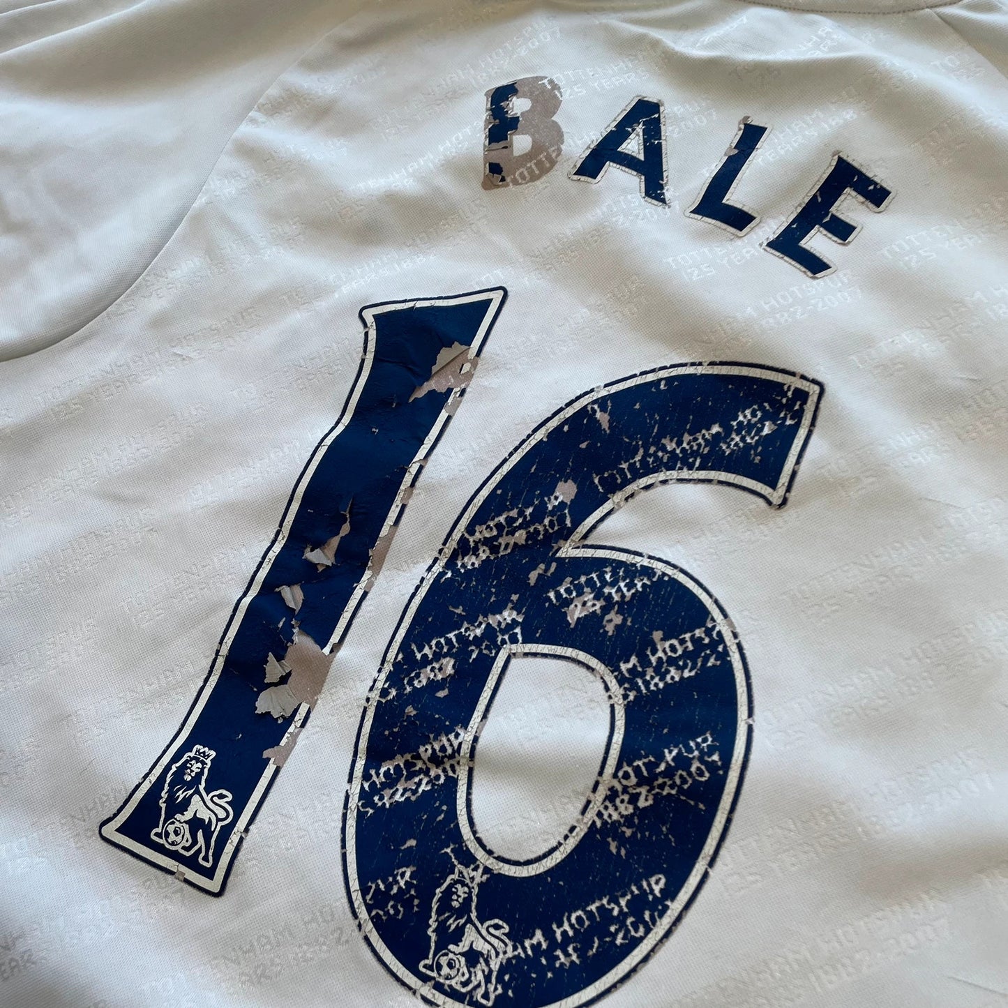 2007 Tottenham Shirt Gareth Bale Puma - Medium
