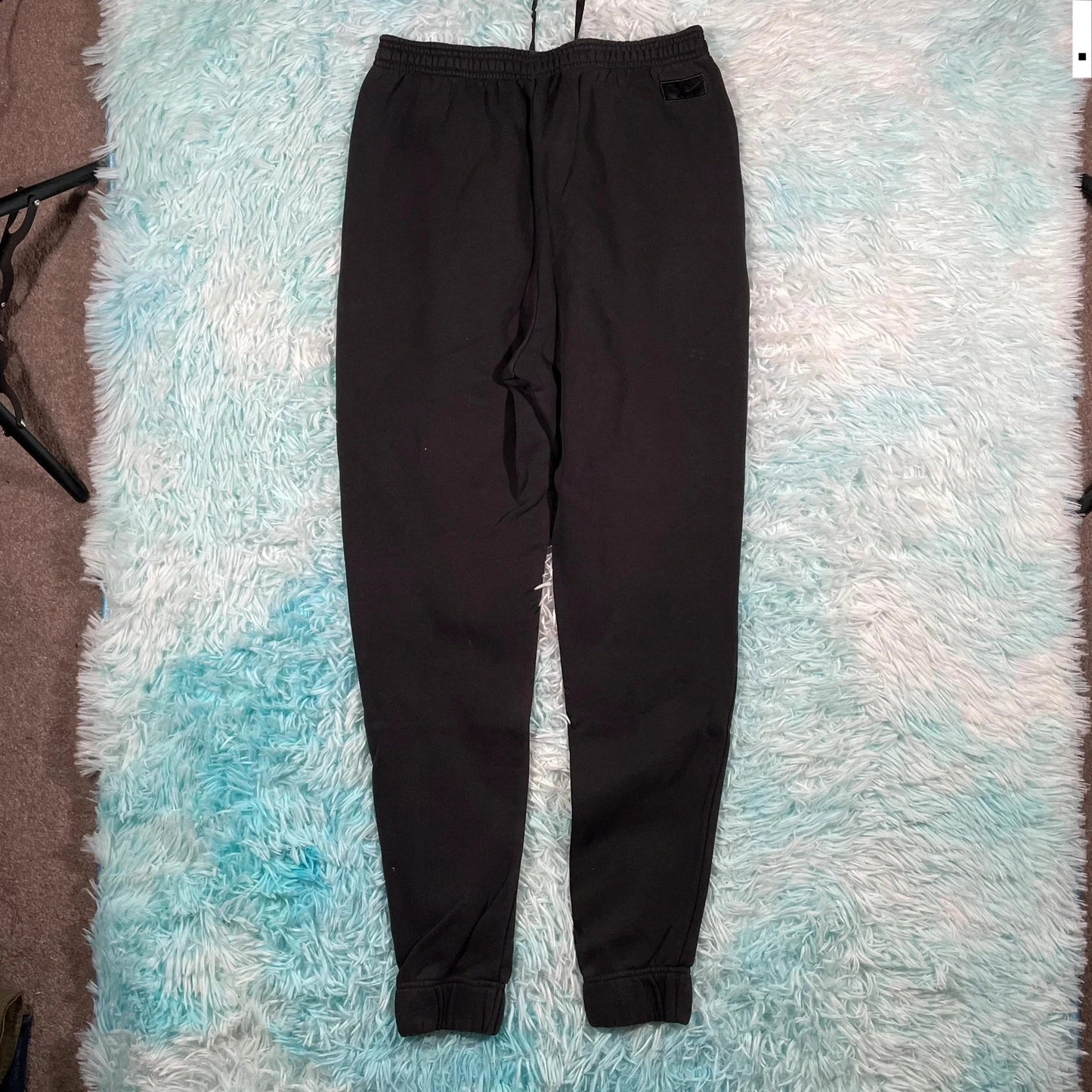 Black Nike Chelsea Joggers Jogging Bottoms - Small
