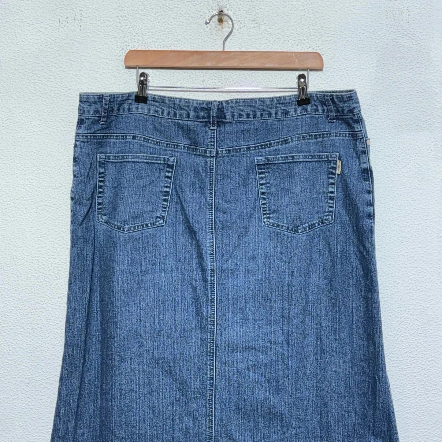 Vintage 00s Blue Denim Skirt Embroidered - Size 20