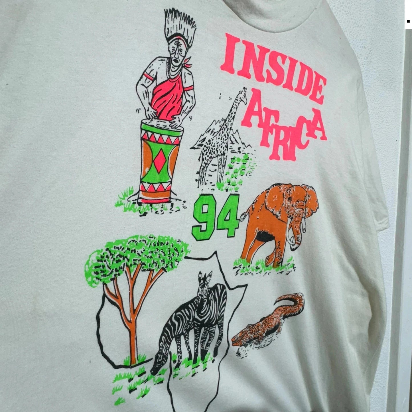 Vintage 1994 White Inside Africa Graphic T Shirt - Small