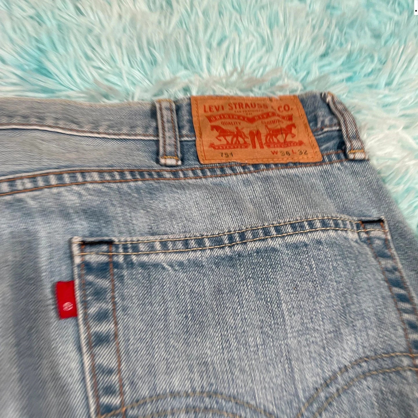Vintage Levi’s 751 Jeans Baggy Straight - W38 L28