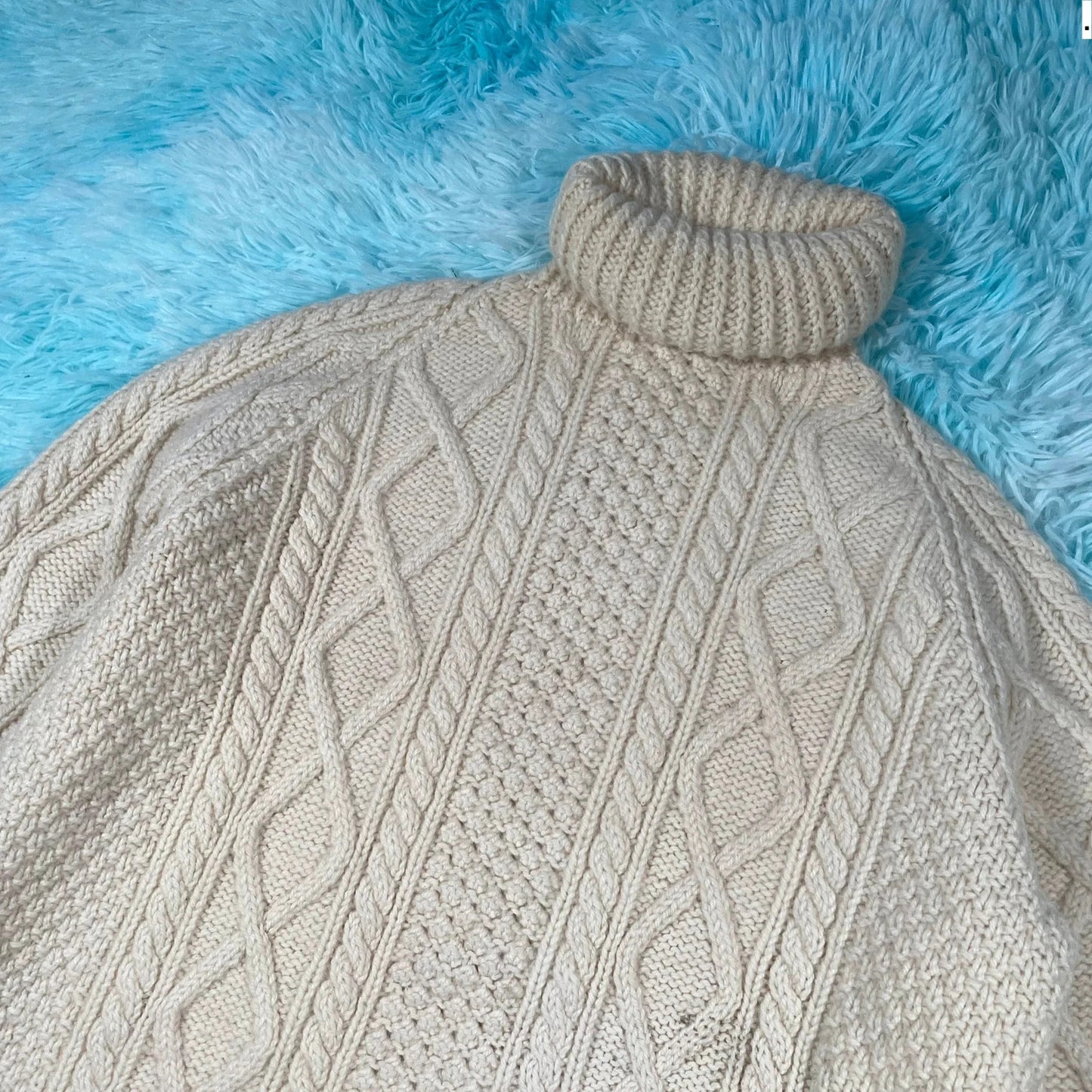 Vintage Cream Turtleneck Arran Knit Jumper - Small