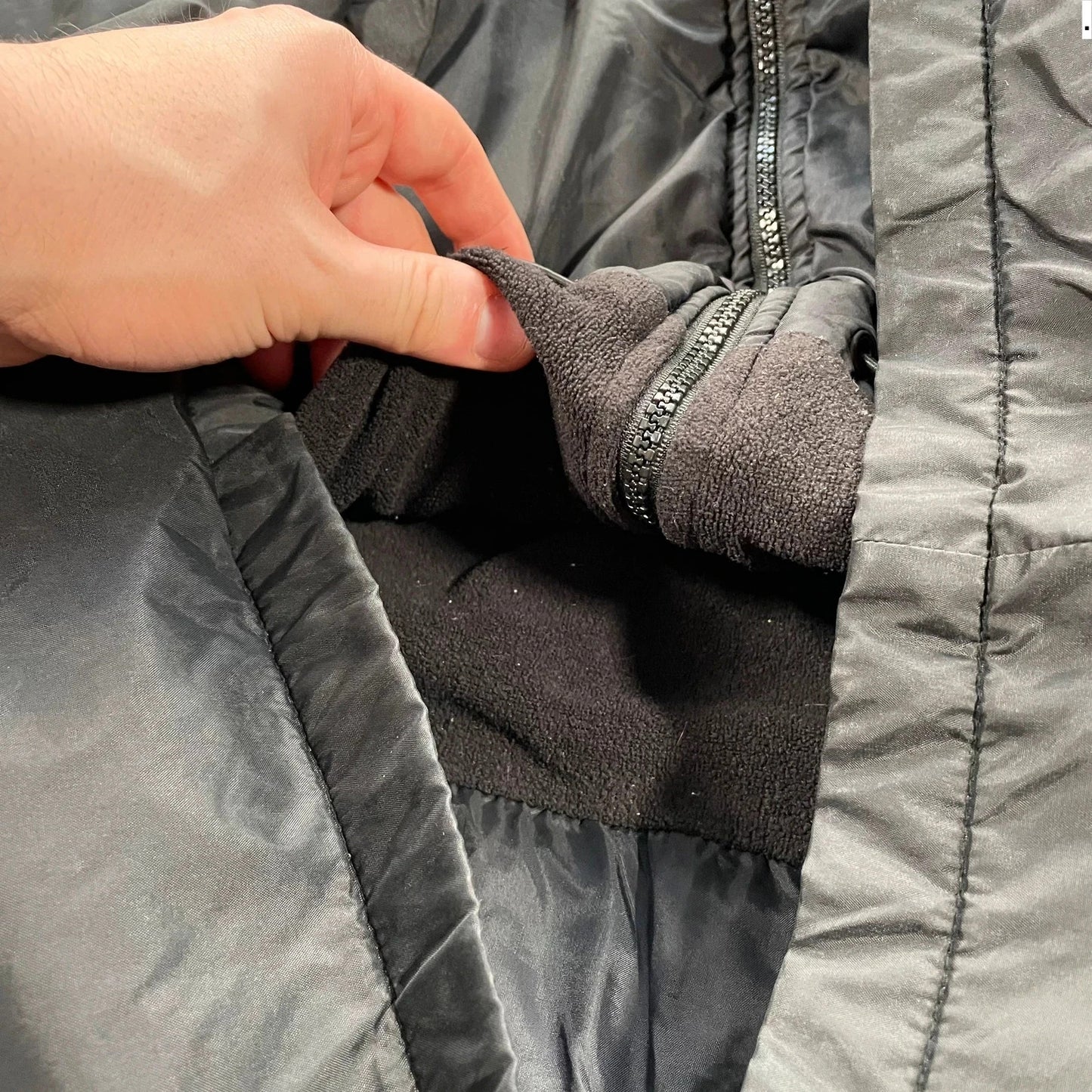 Vintage 90s Black Columbia Fleeced Windbreaker - Small