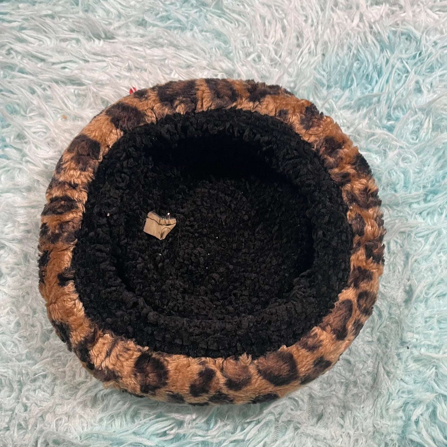 Vintage 80s Black Leopard Print Crochet Hat