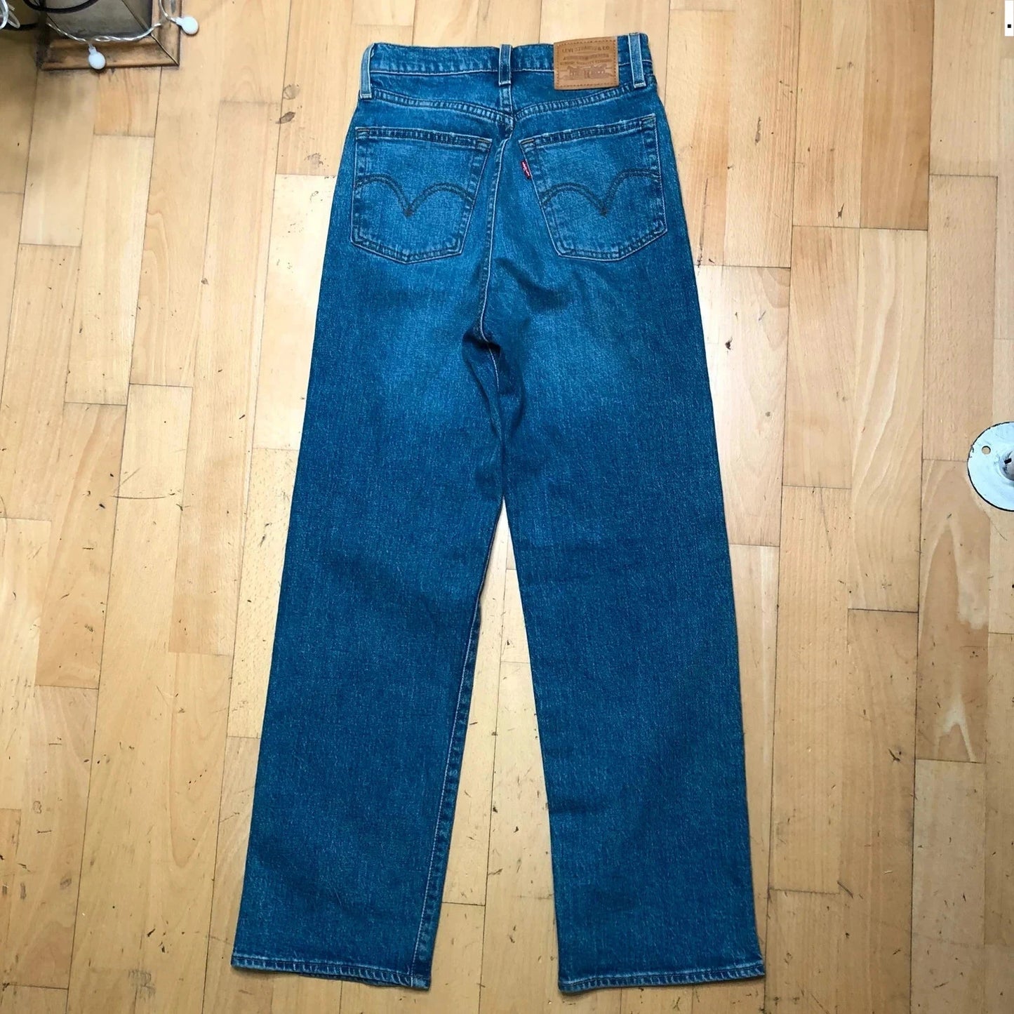 Vintage Blue Levi’s Jeans High Waist Straight Jeans - 24W 27L