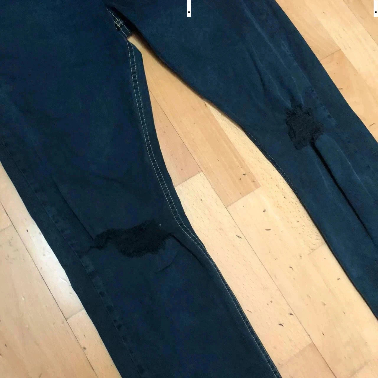 Vintage Dark Navy Levi’s Jeans Slim Fit Skinny Distressed - 36W
