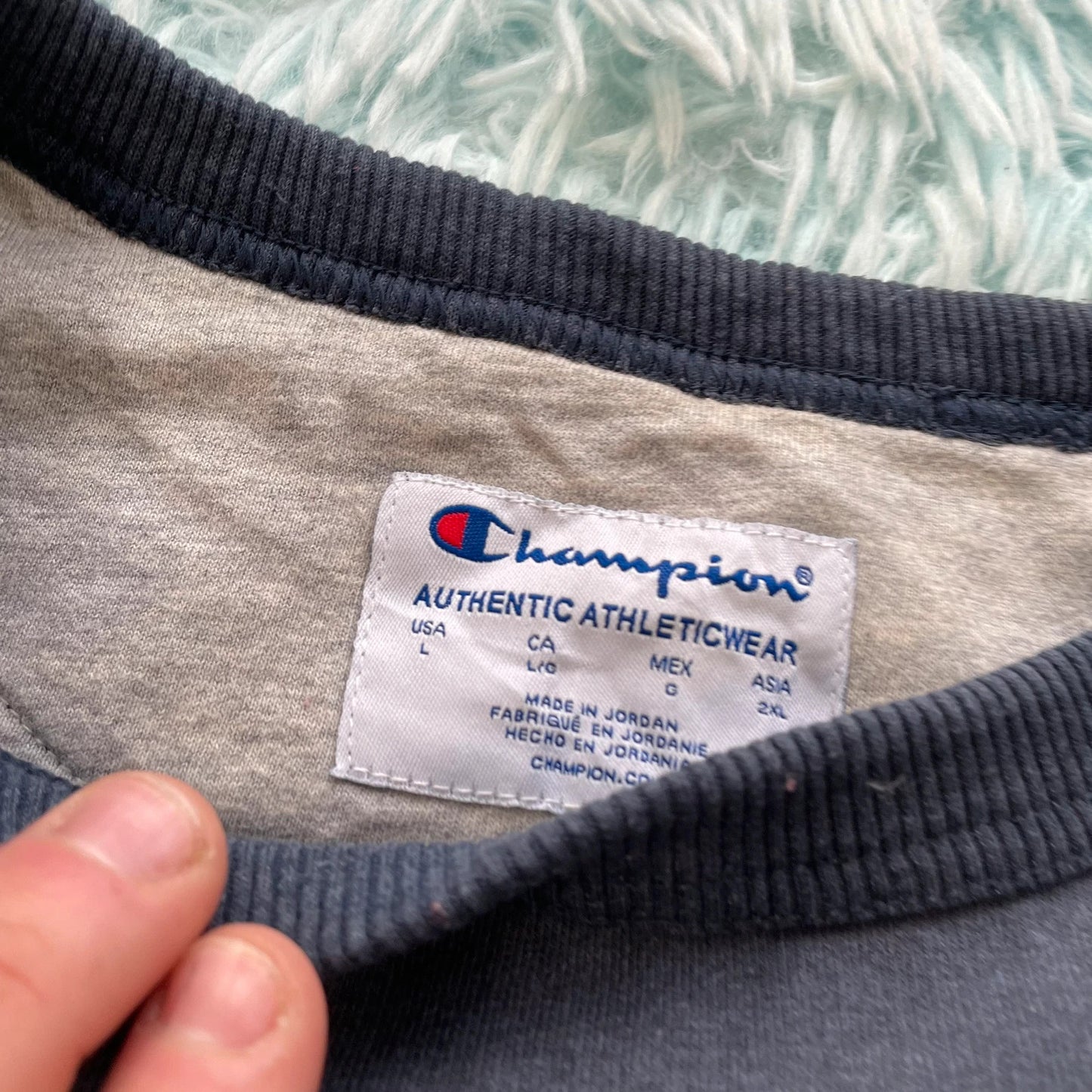 Vintage Navy Champion Plain Sweatshirt - Large