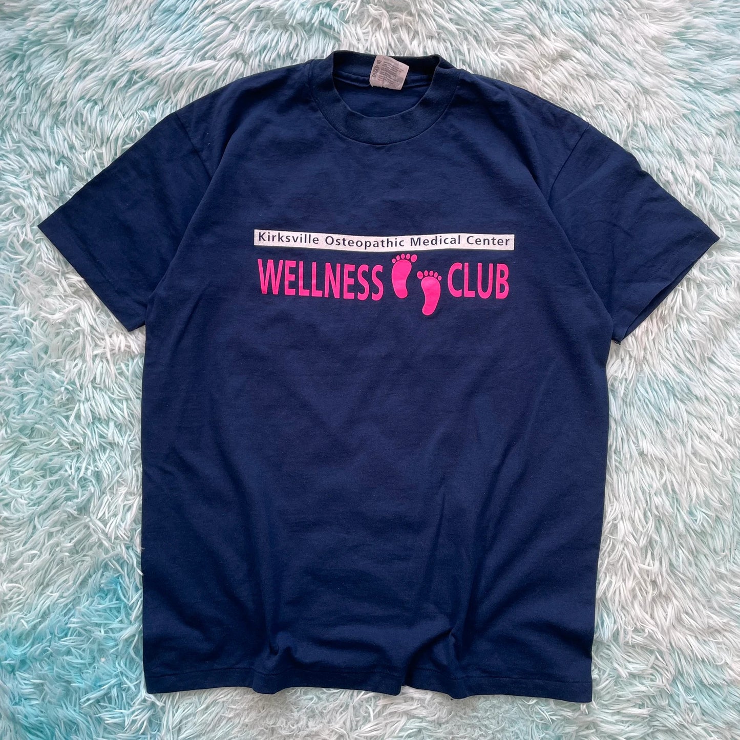 Vintage 90s Navy Wellness Graphic T shirt - Large