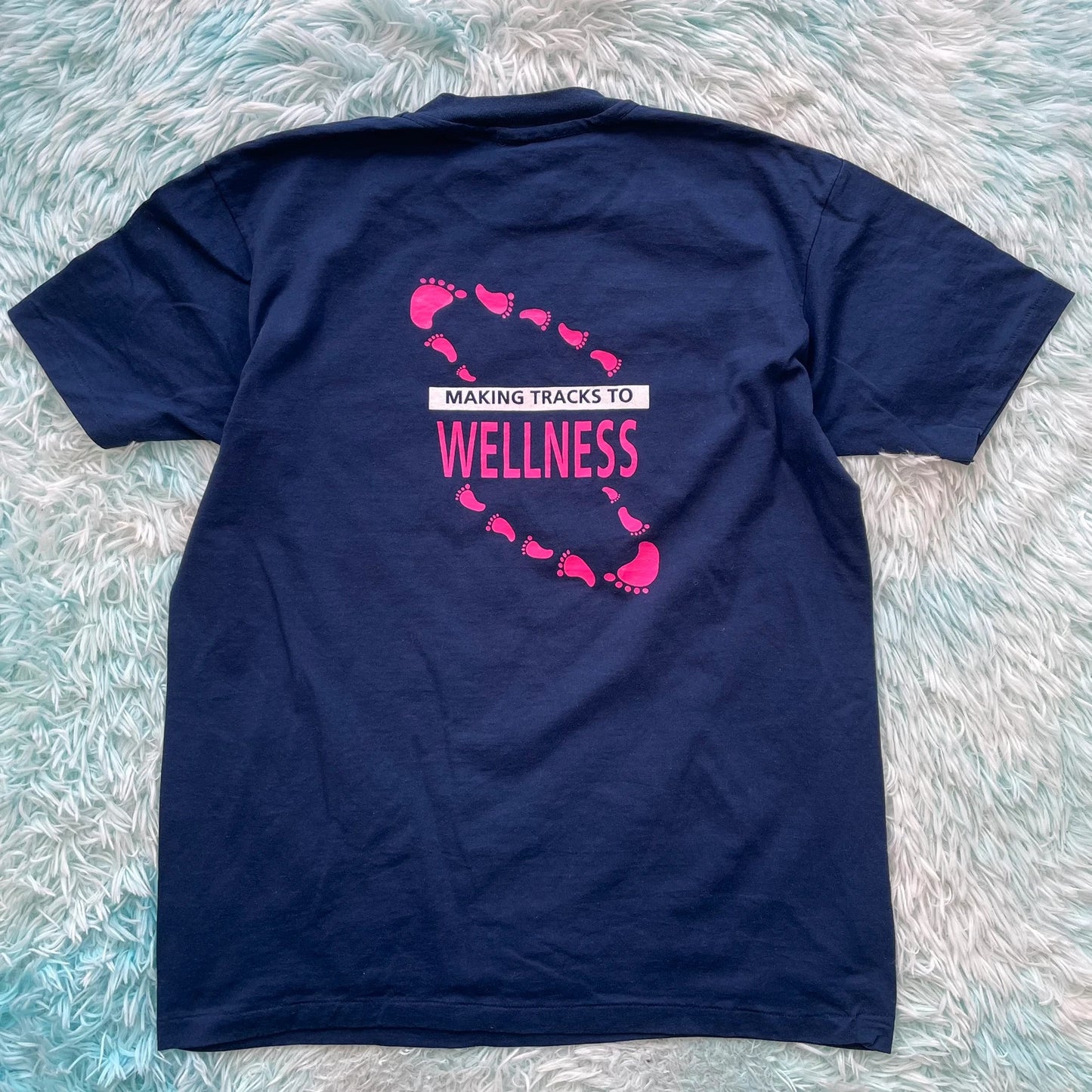 Vintage 90s Navy Wellness Graphic T shirt - Large