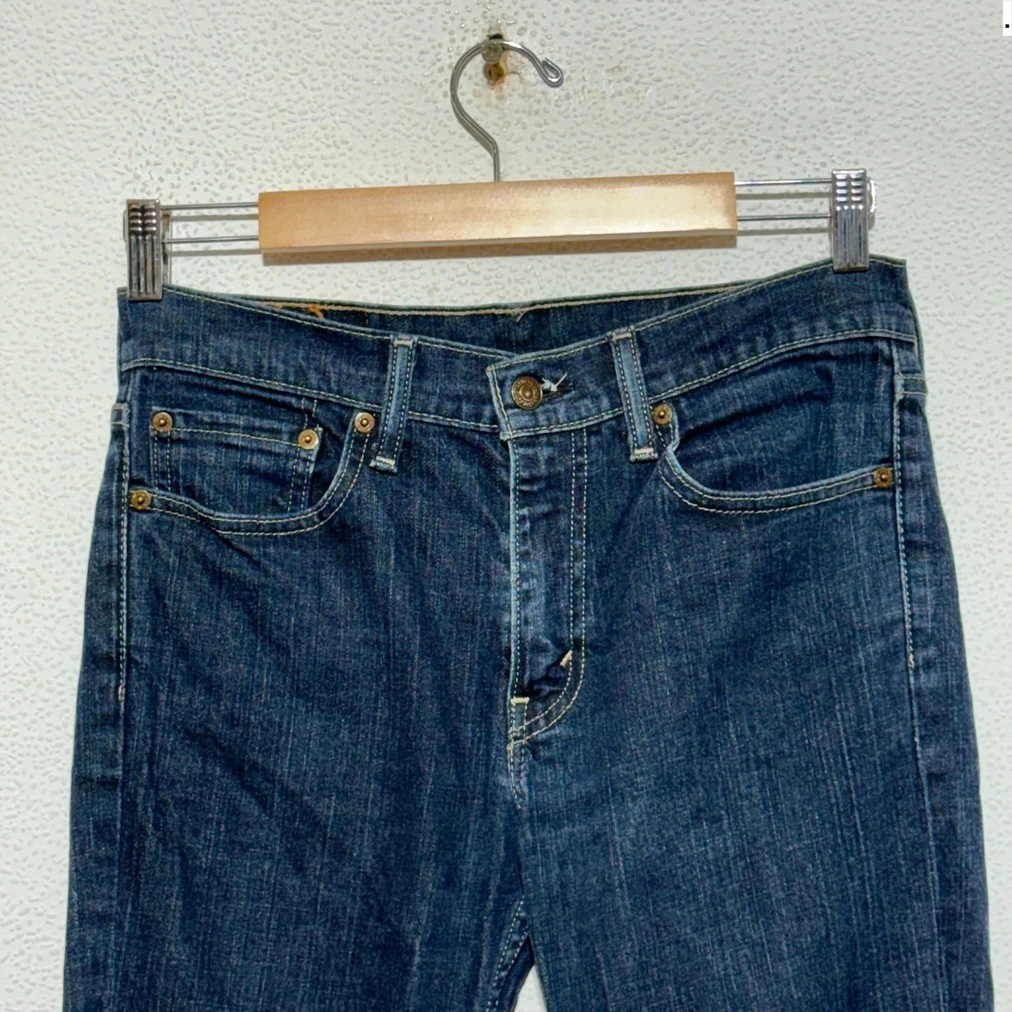 Blue Levi’s 511 Jeans Slim Straight Leg - 32W 32L
