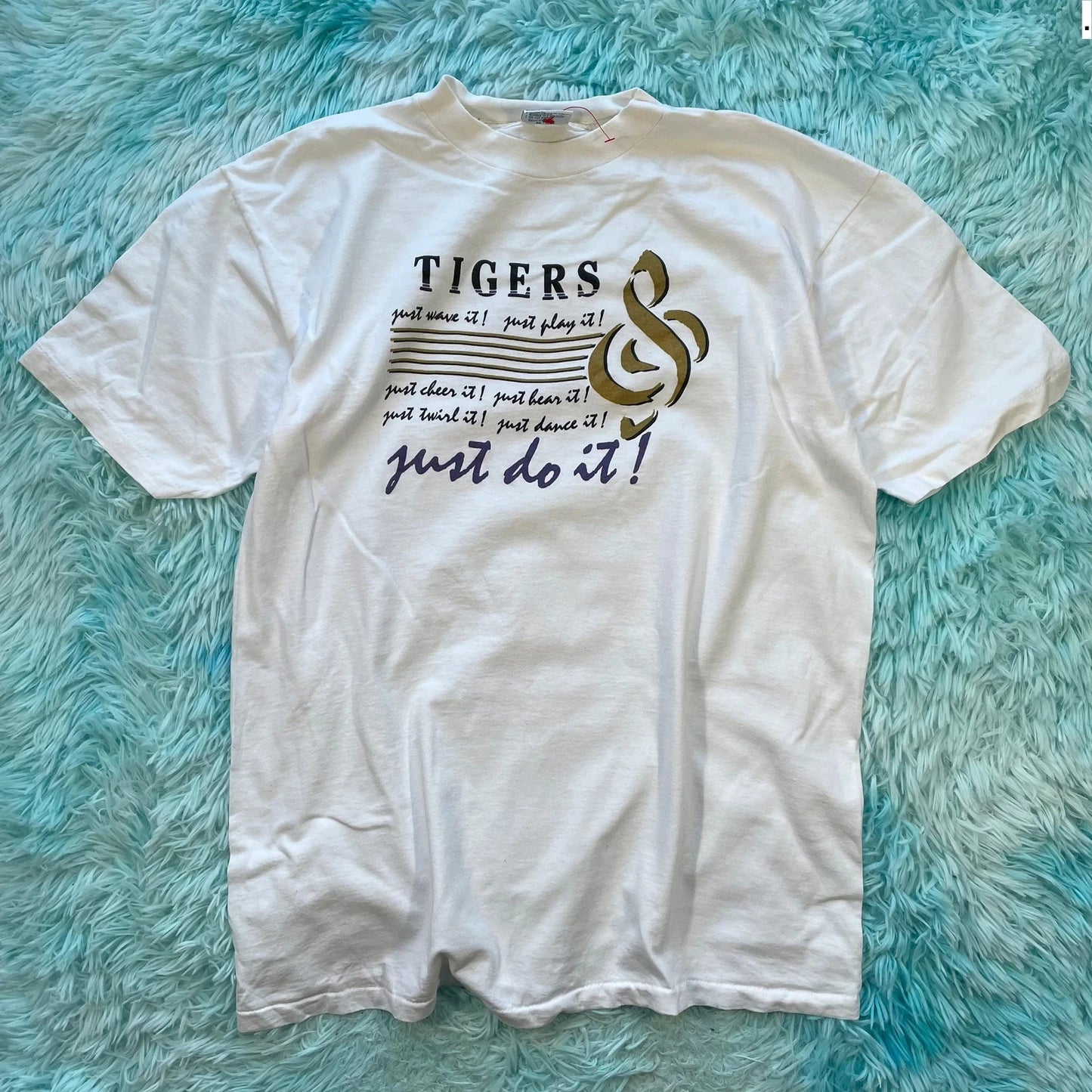 Vintage 90s White Tigers Music Graphic Print - XL