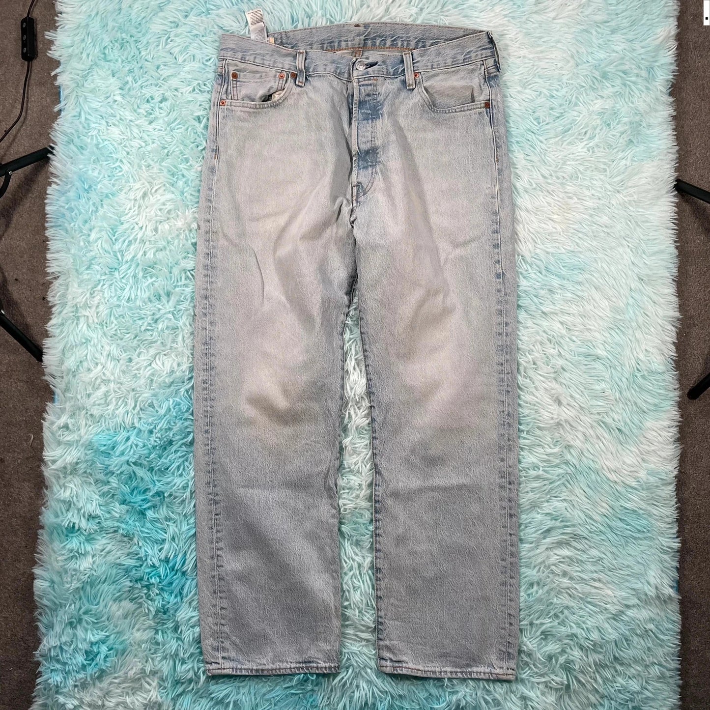 Vintage Levi’s 501 Jeans Lightwash Straight Leg - 36W 30L