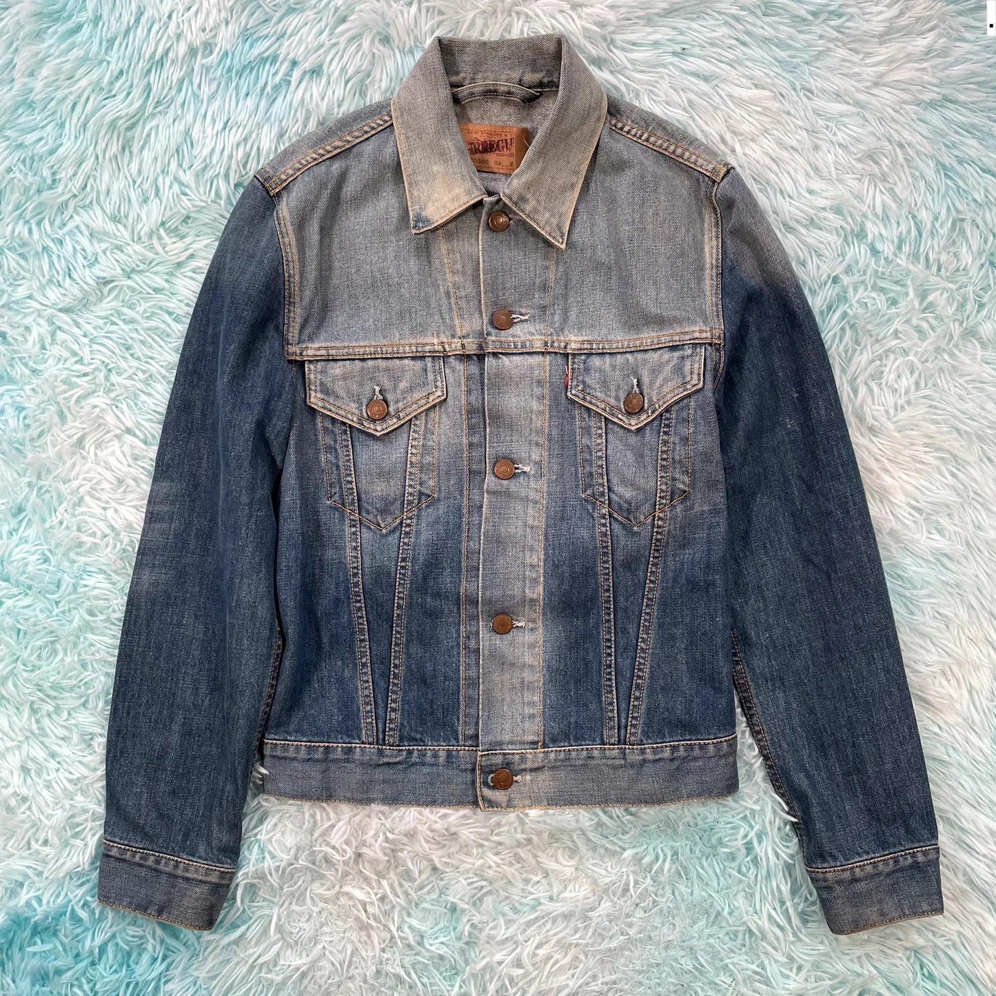 Vintage 00s Levi’s Jacket Irregular Faded - Small