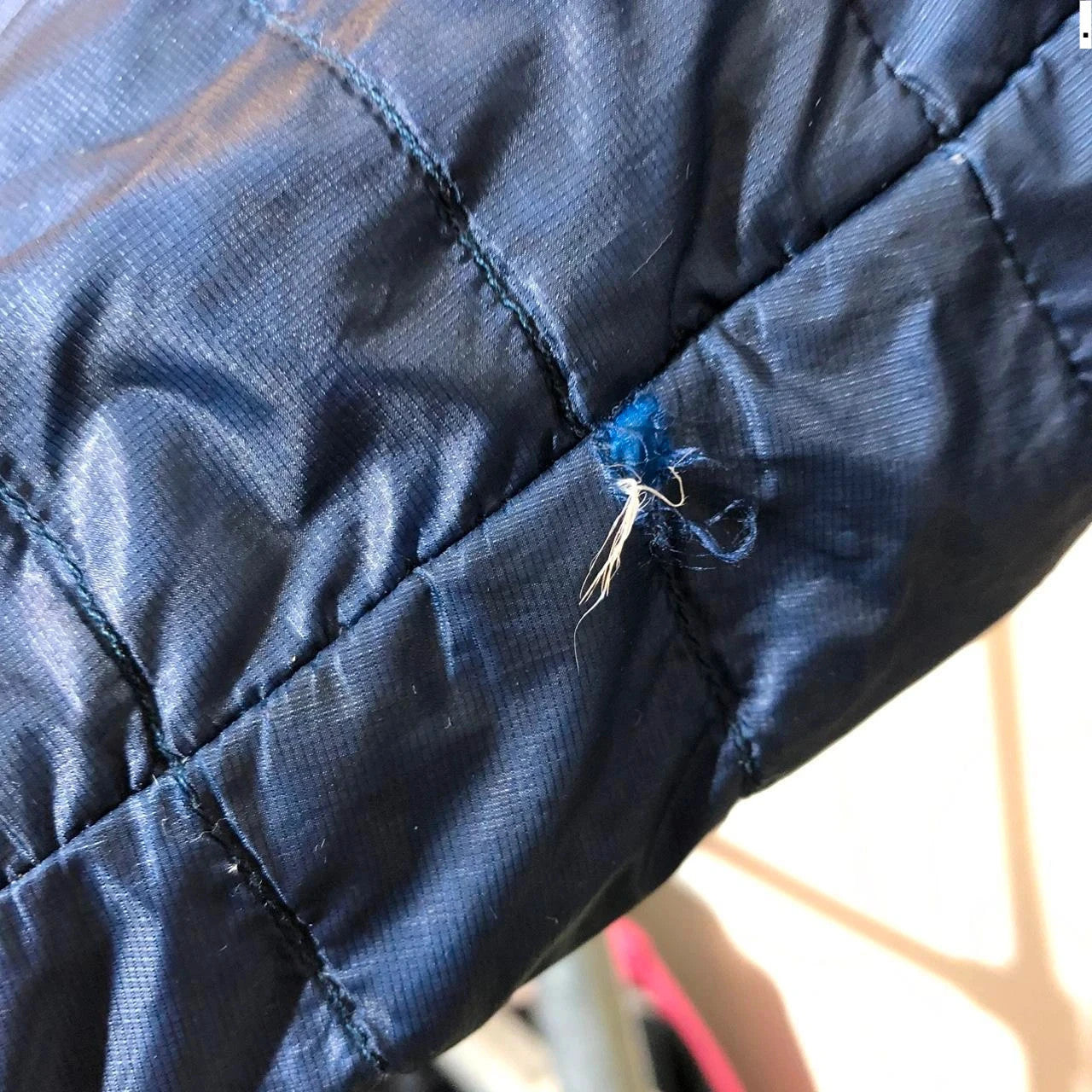 Navy Arc’teryx Puffer Jacket Coat Cerium SL Hoody - Large