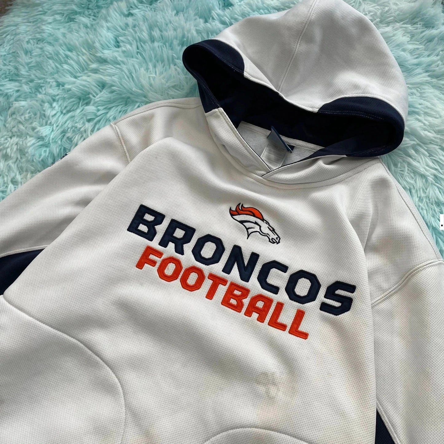 Vintage 00s White Denver Broncos Hoodie Spellout - Medium
