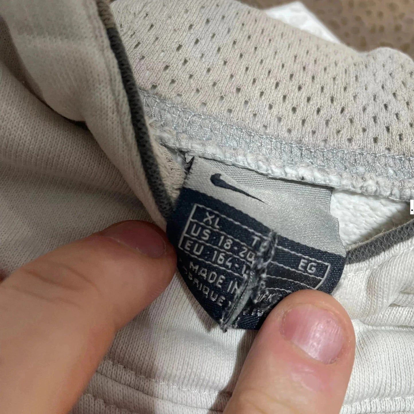 Vintage 00s Nike Hoodie White Logo Spellout - Medium