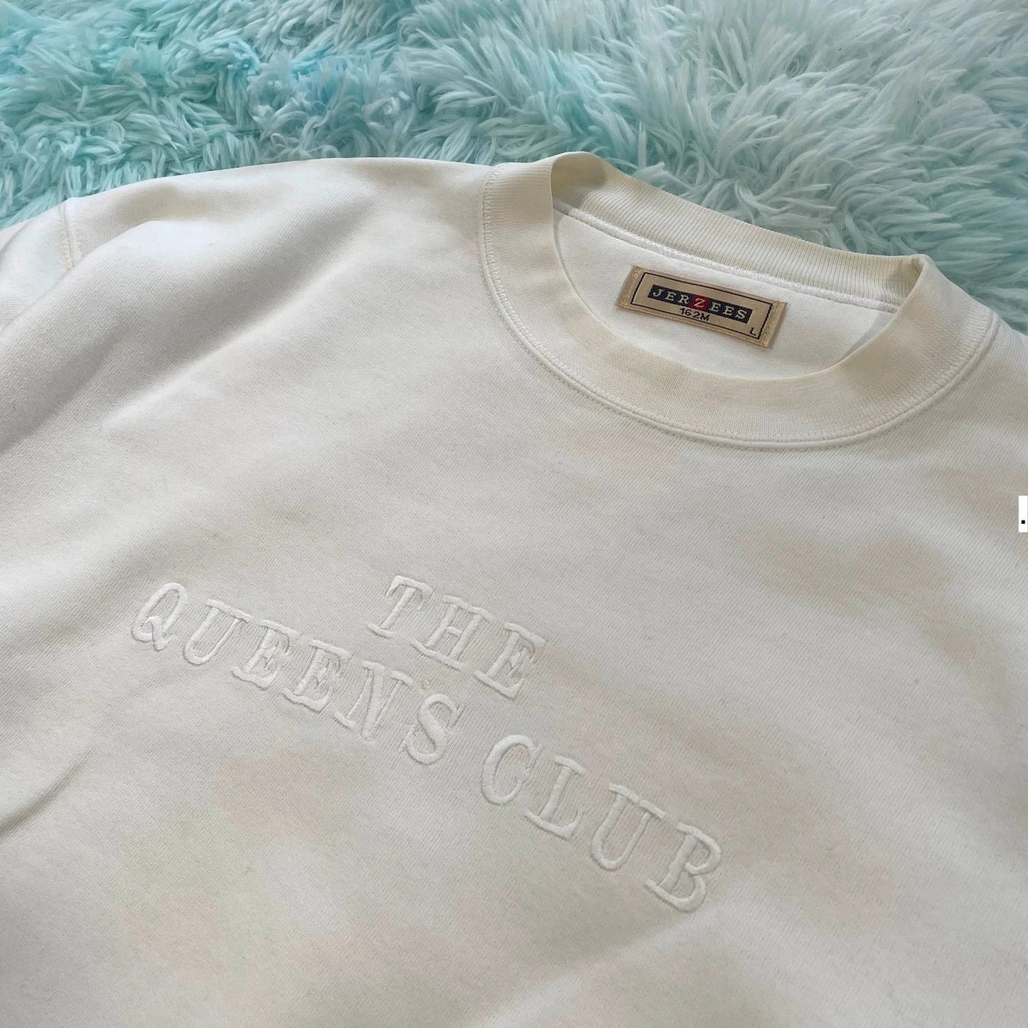 Vintage 90s Queens Tennis Club Sweatshirt Embroidered - Large
