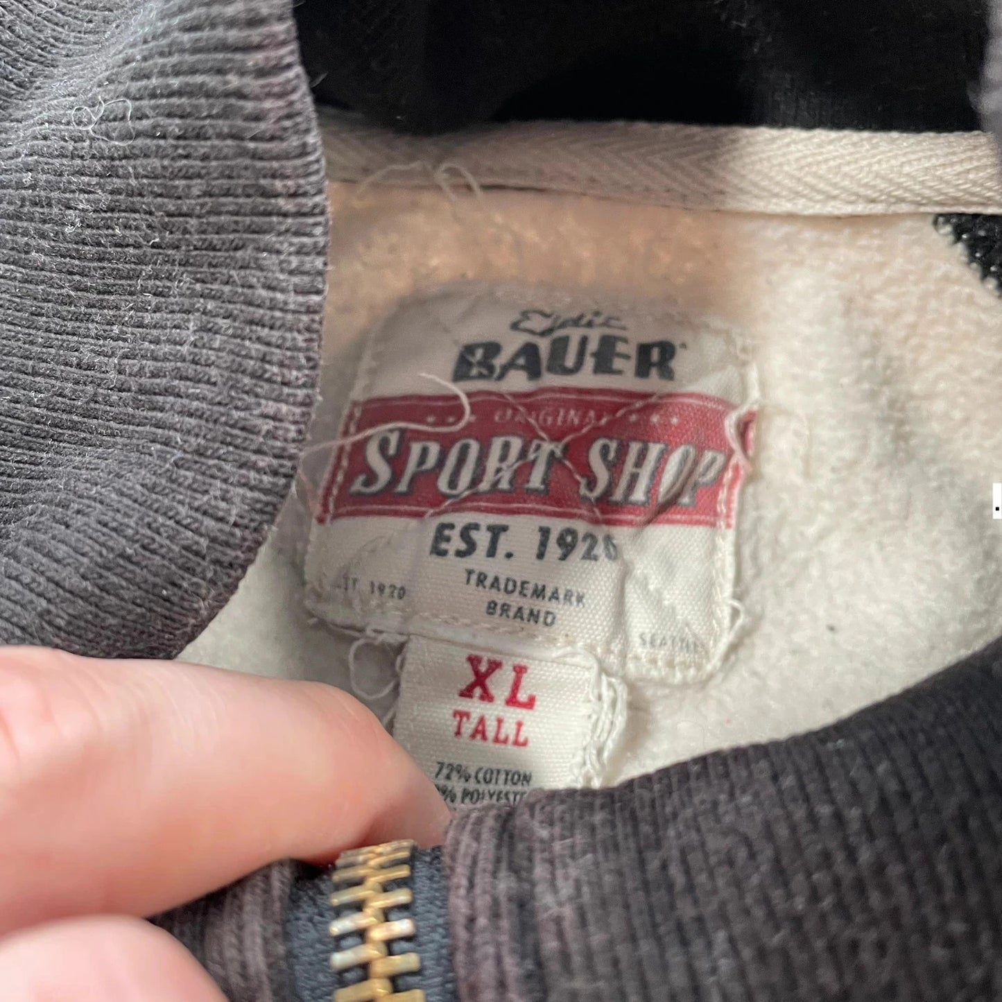 Vintage 90s Beige & Black Eddie Bauer 1/4 Zip Sweatshirt - XL