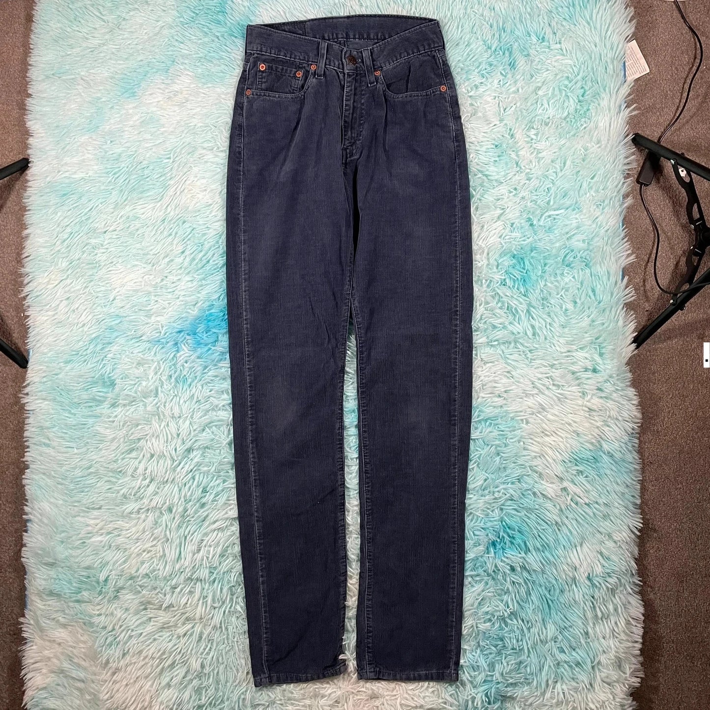 Vintage 90s Navy Levi’s Corduroy Trousers - W26 L34
