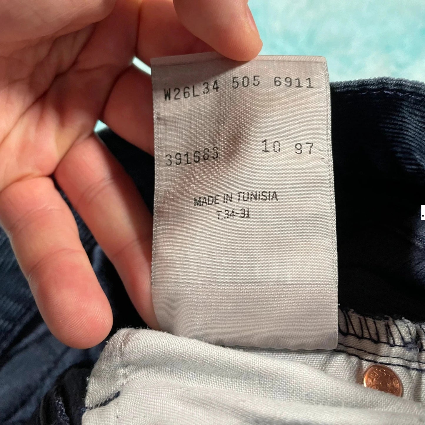 Vintage 90s Navy Levi’s Corduroy Trousers - W26 L34