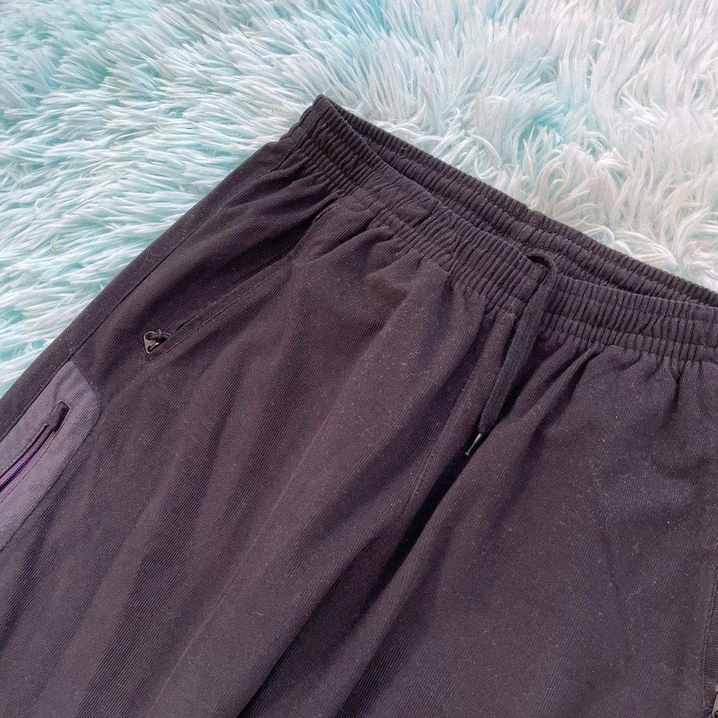 Black Leisure Astore Shorts - XL