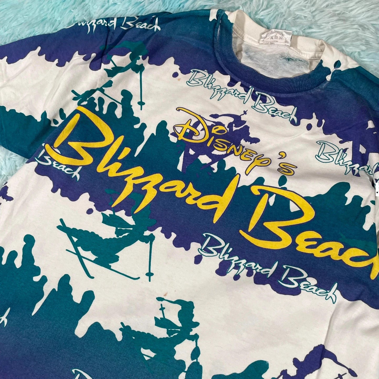 Vintage 90s Disney All Over Print T Shirt Blizzard Beach - XL