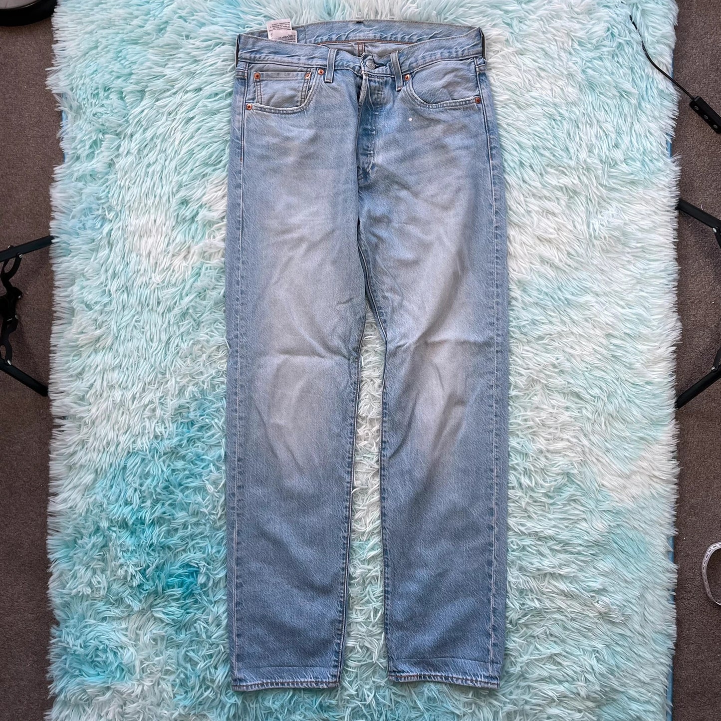 Lightwash Blue Levi’s 501 Jeans Premium Straight Leg - 31W 32L
