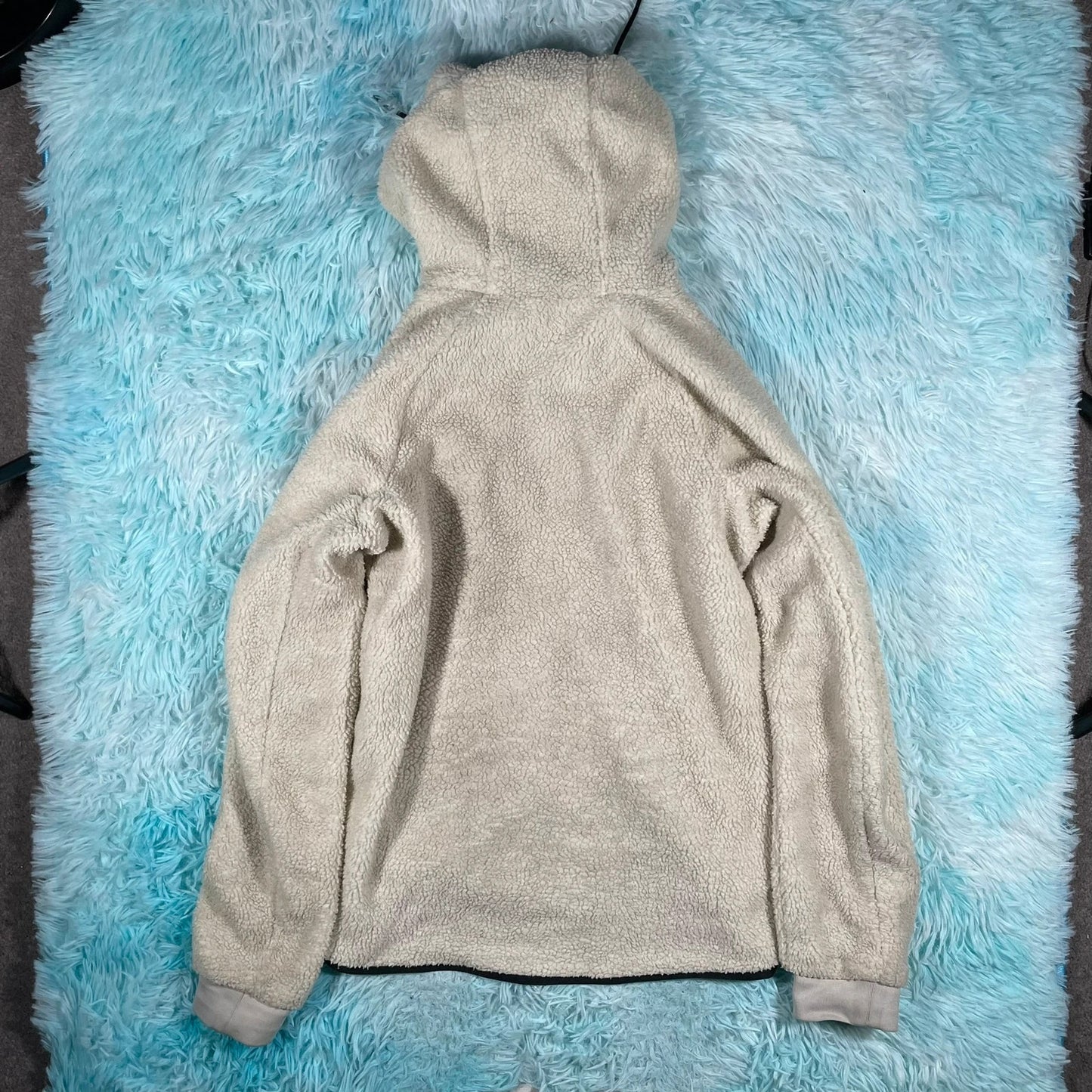 Cream Nike Tech Sherpa Fleece - Small