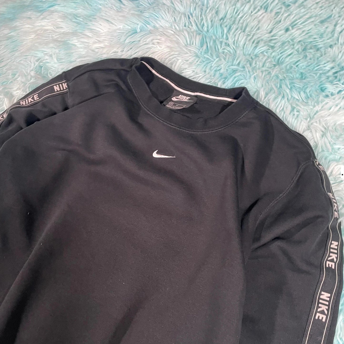 Black Nike Sweatshirt Centre Swoosh - Medium