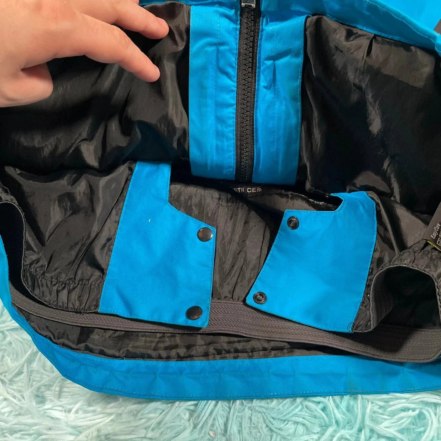 Blue & Black The North Face Gore-tex Windbreaker Jacket - Small