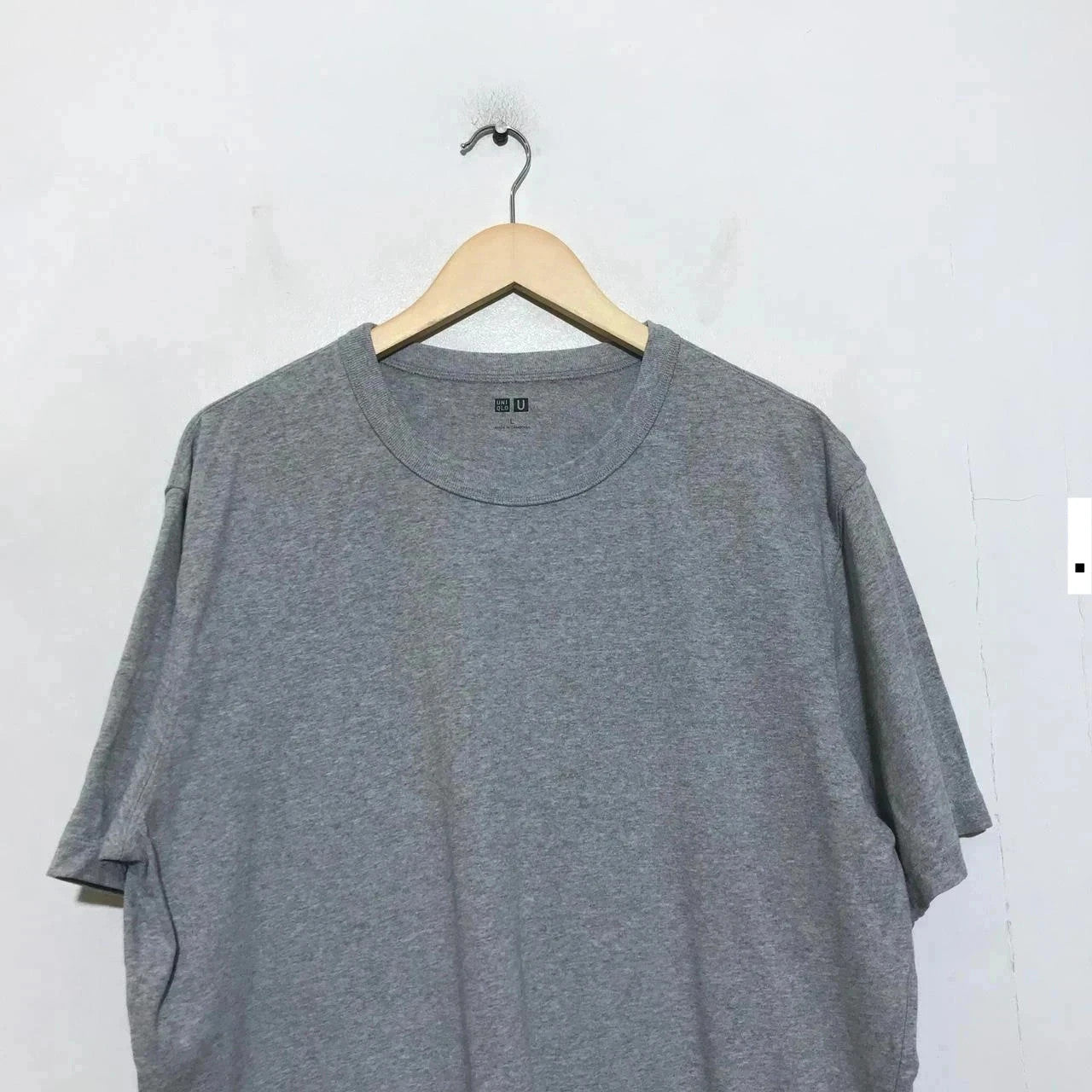 Grey Uniqlo Blank T Shirt Airism - Large