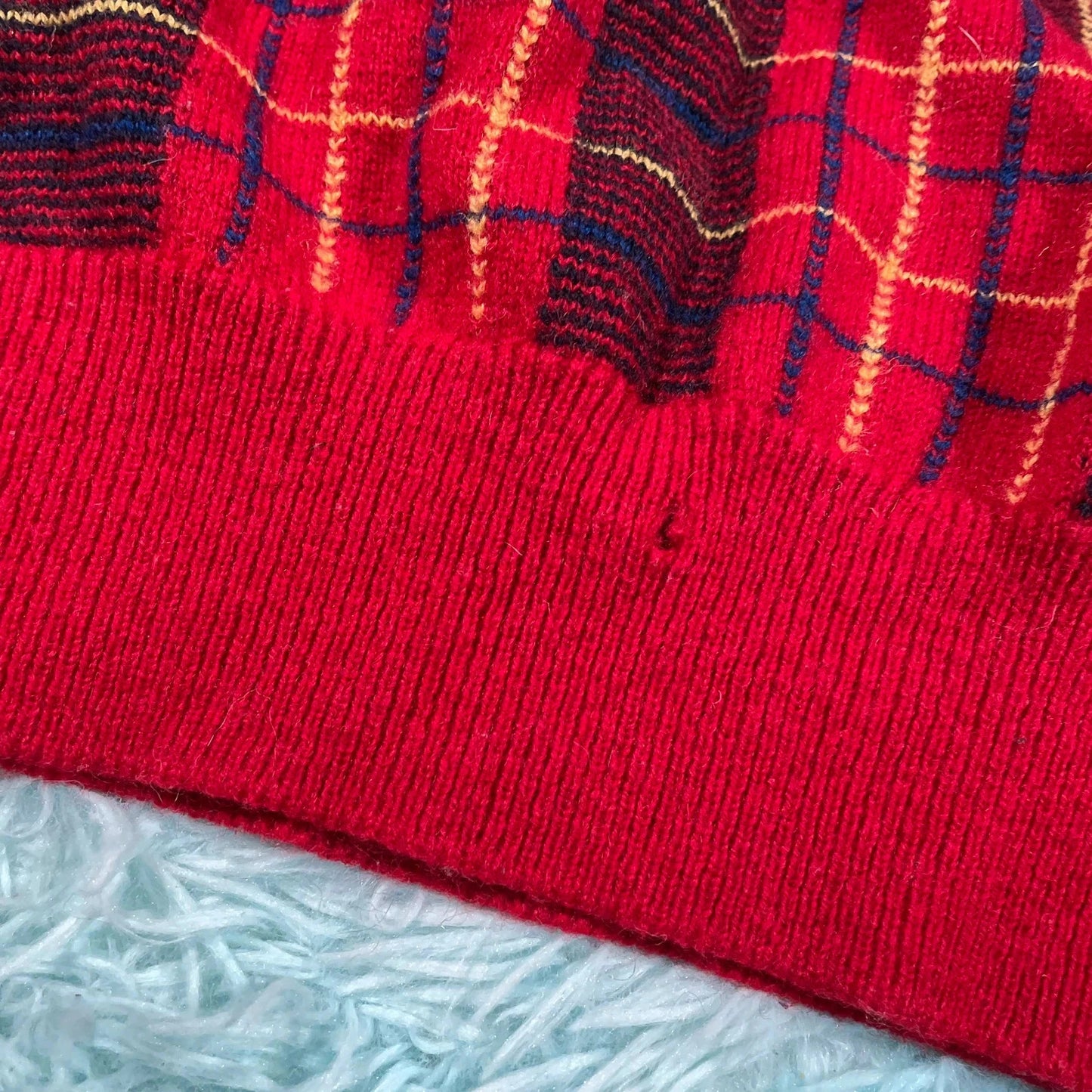 Vintage 90s Red Pringle Golf Tartan Jumper - M