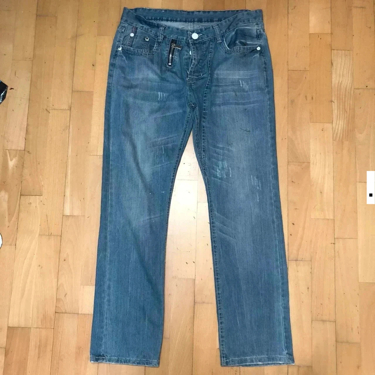 Vintage 90s Baggy Embroidered Jeans - 36W